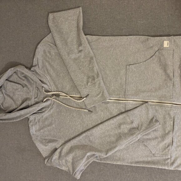 Vuori Performance Hoodie & Shorts Set — Size XS/S - Picture 3 of 11